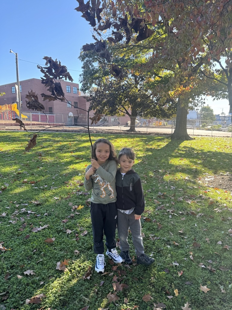 🌳 Learning Comes to Life Outdoors! 🍂  Our kindergarten students in Ms. Stockslager and Ms. Helton's classes wrapped up Module 1 of Arts & Letters with a nature walk! Students explored the outdoors using their five senses to notice the sights, sounds, smells, textures, and wonders of nature. 👀👂👃✋  What a fun way to connect classroom learning to the world around us!