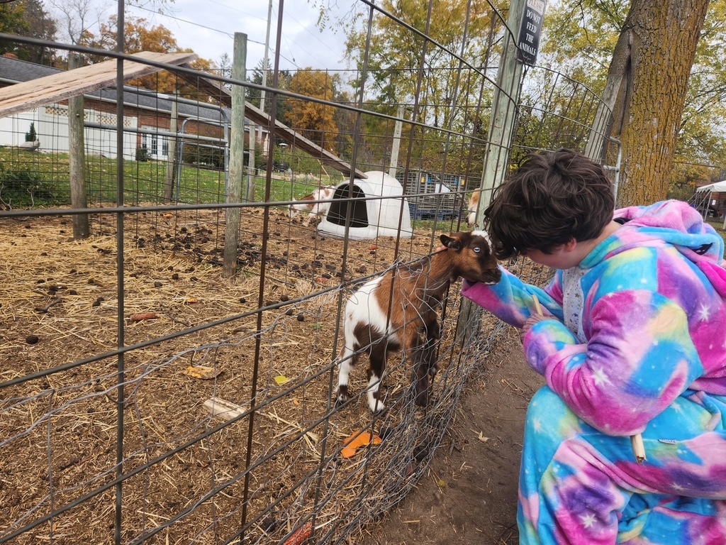 Students at Meckley's Flavor Fruit Farms
