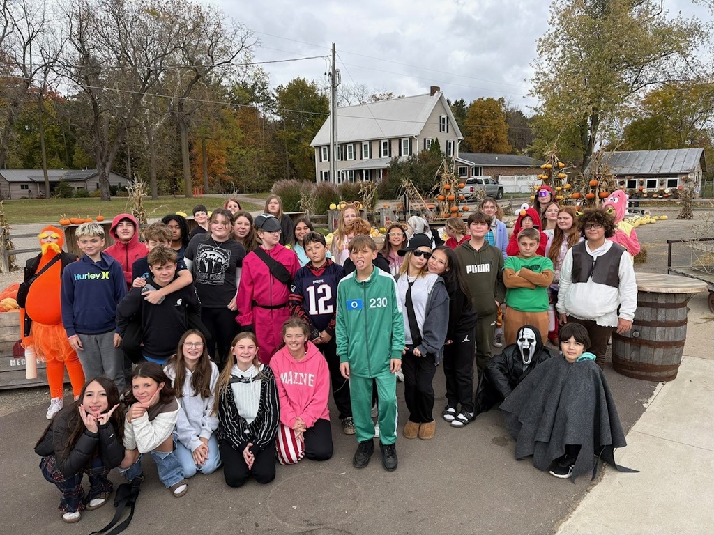 Students at Meckley's Flavor Fruit Farms