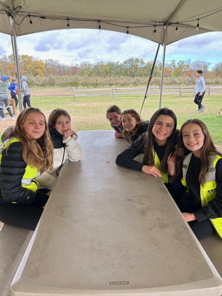 Students at Meckley's Flavor Fruit Farms