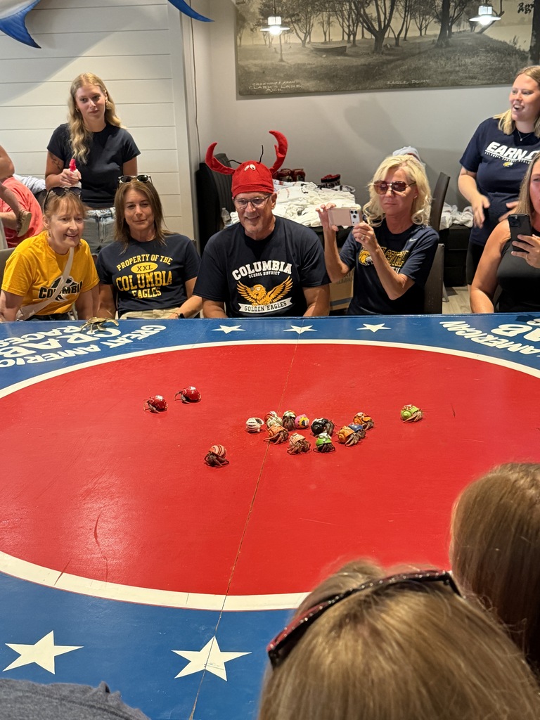 Columbia racers cheering the crabs as the race begins