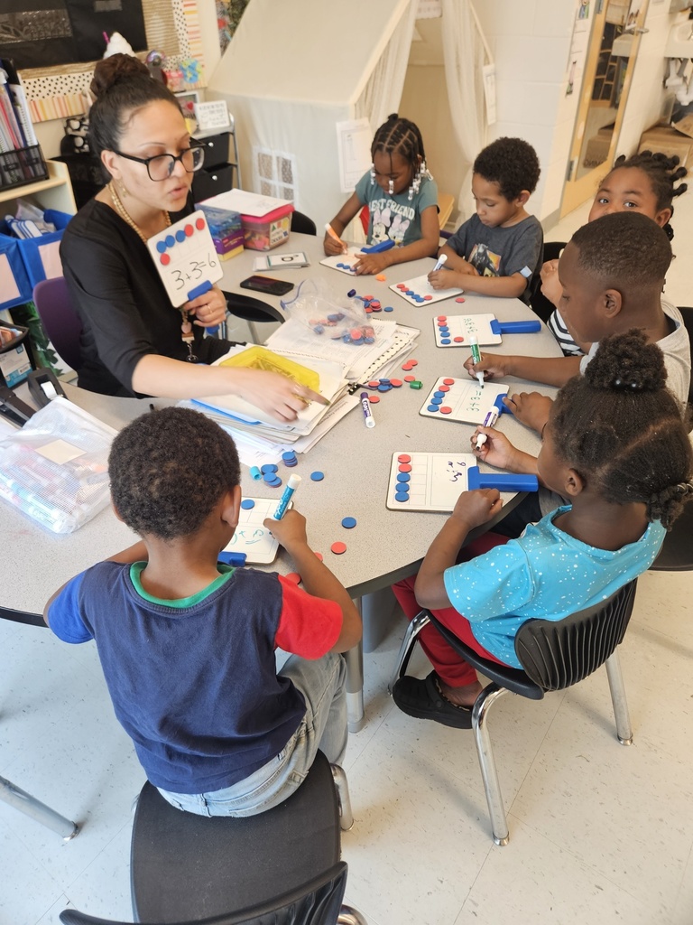 Working on Literacy in Small Groups! 