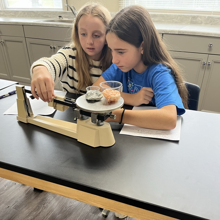 Mustangs learn about chemical reactions
