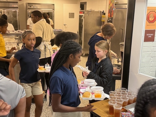 A special Thanksgiving meal was prepared for students, parents, and staff at Hunt Intermediate.