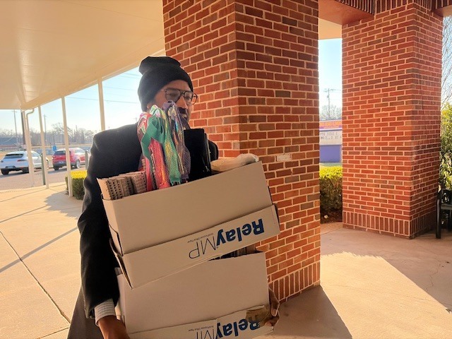 Mayor Stephen Jones brings school supplies to Stokes-Beard Elementary