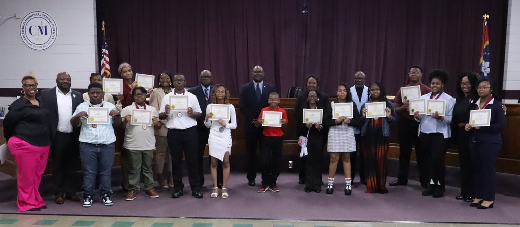 Hunt and Columbus Middle School students are recognized for recently winning honors at the Mississippi Region V Science & Engineering  Fair