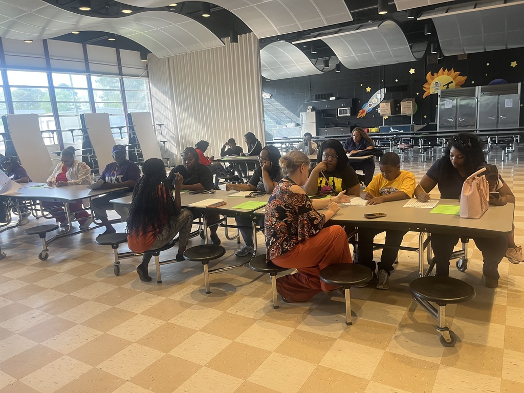 Parents learning about MAAP at Fairview Elementary.