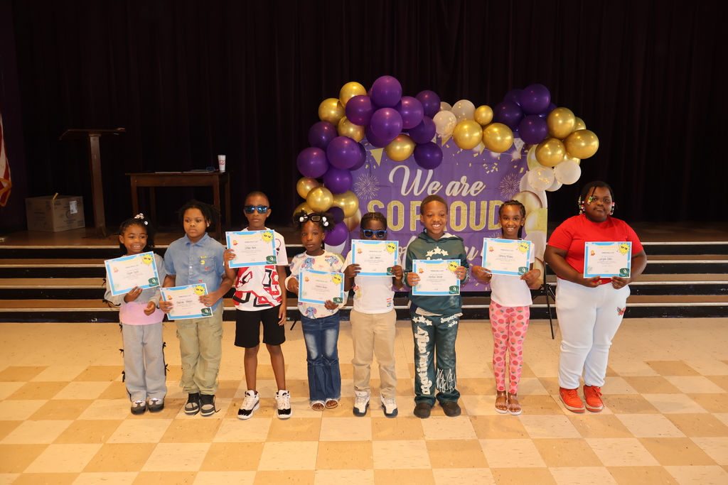Fairview students recognized for making honor roll. 