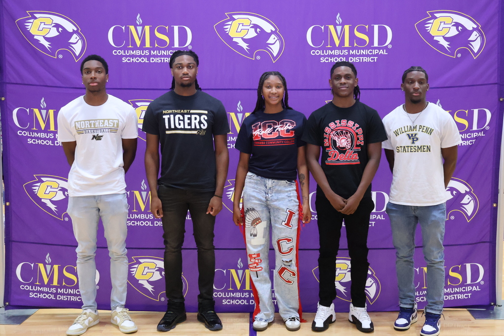 The CHS basketball players that signed to play college basketball. 