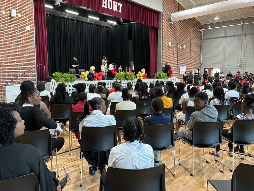 Hunt Intermediate School hosted its 5th grade awards ceremony on Tuesday morning.