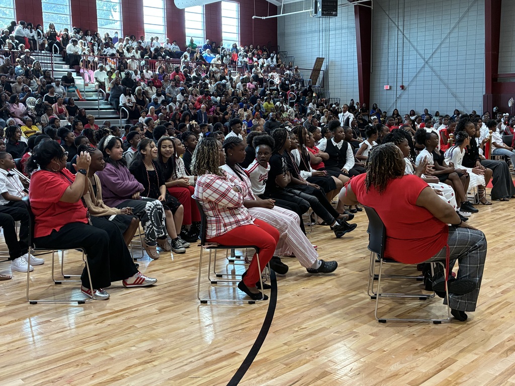 Hunt Intermediate School hosted its 5th grade awards ceremony on Tuesday morning.