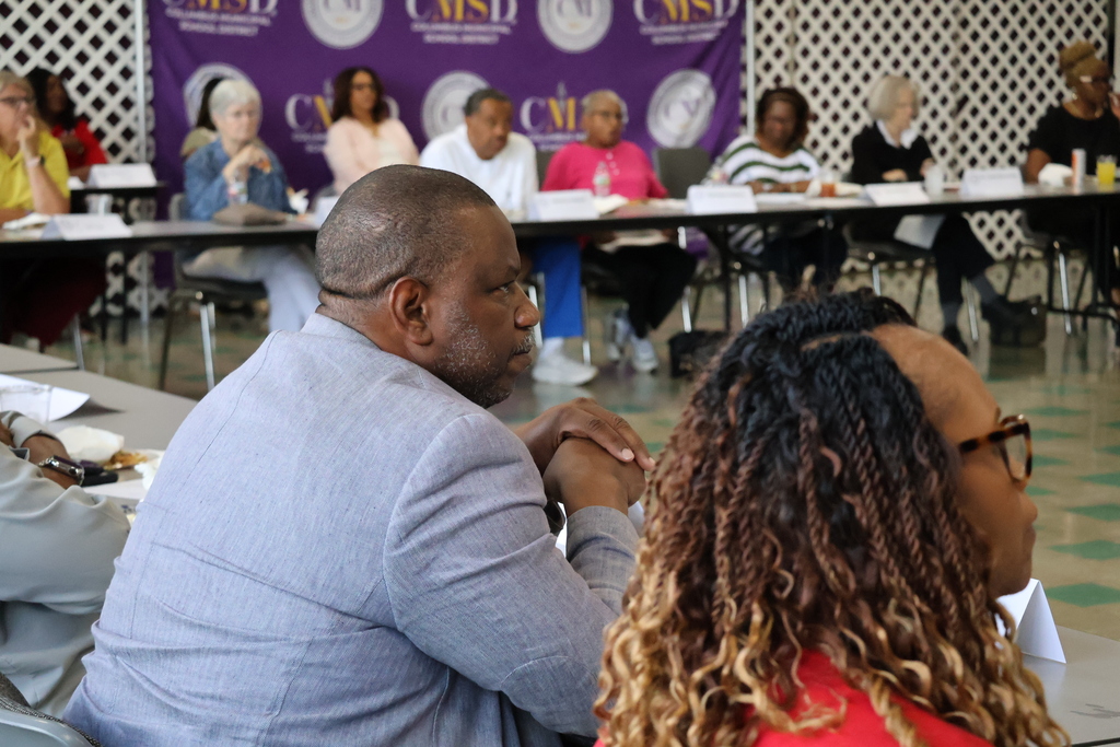 Attendees at the Superintendent's Roundtable listen to a presentation. 
