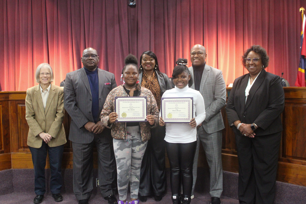 Board celebrates students with perfect scores