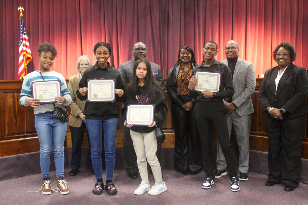 Board celebrates students with perfect scores