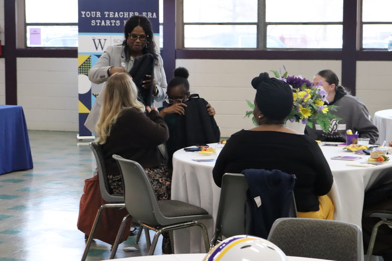 Students receive bags from CMSD