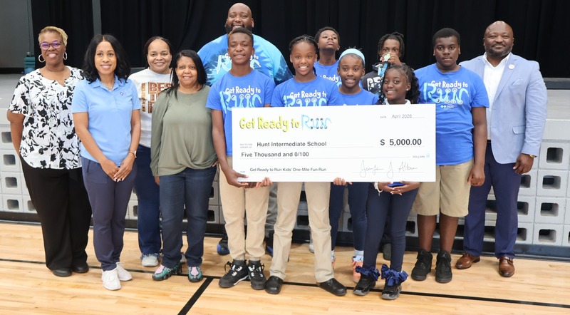 Hunt wins $5K to help with physical education