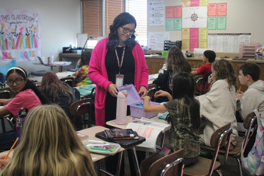 6th grade teacher moore