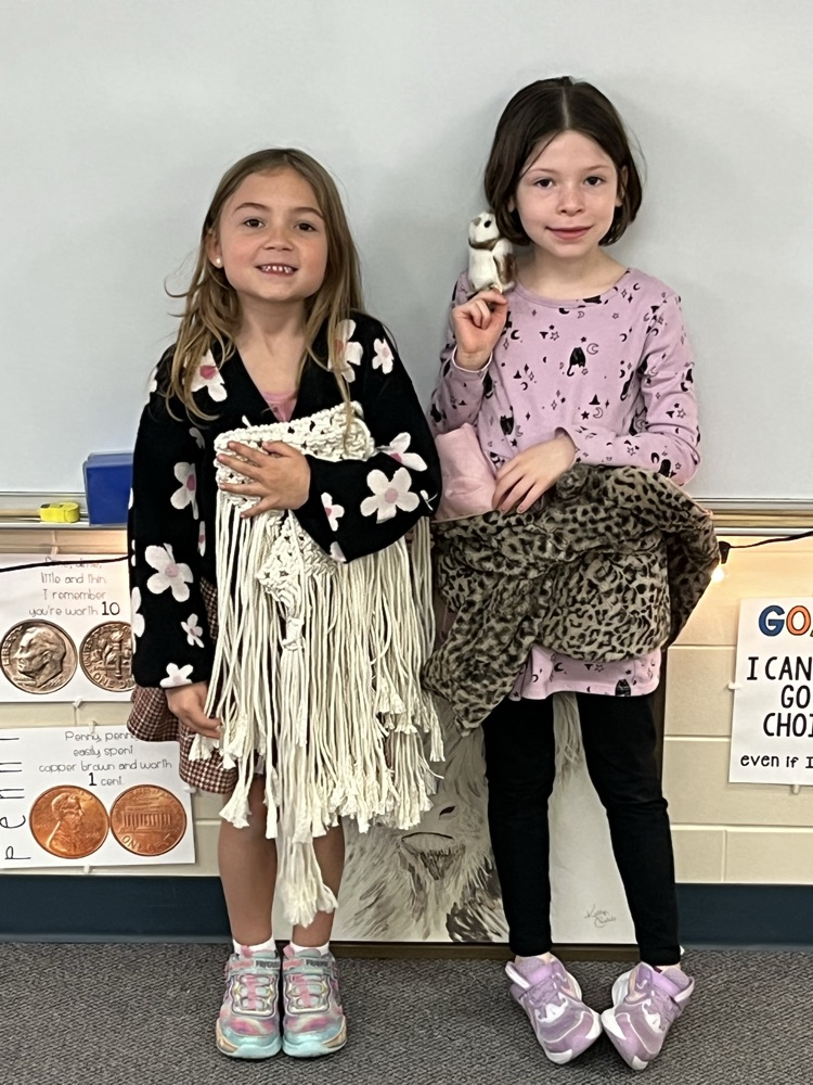 Arachne the weaver and Athena 