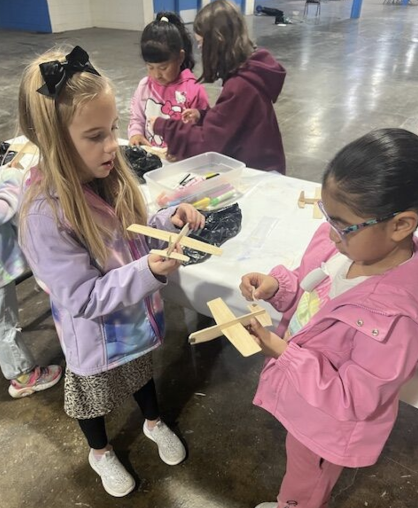 1R students with their airplanes