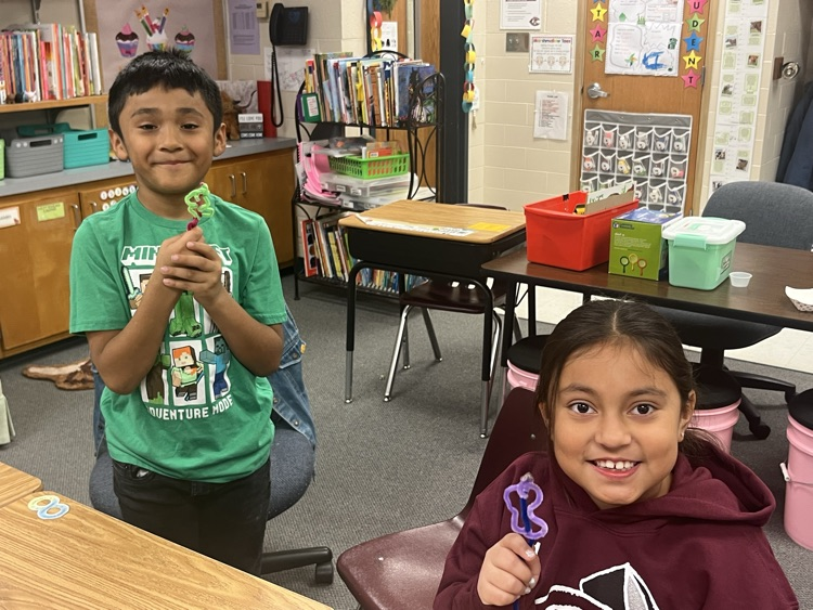 Pollination! We made pipe cleaner butterflies and “flew” from flower to flower observing how the pollen got from flower (cornmeal pollen) to flower (coffee pollen).