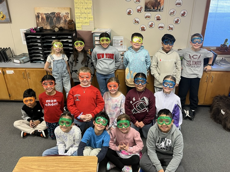 We’re all set with our goggles. Safety first !