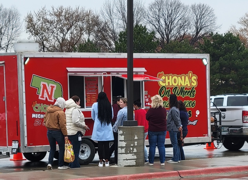 Teachers waiting in line for food