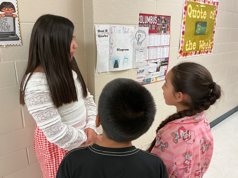 4th graders were tasked to create an invention to solve a problem. They created their idea and designed a poster. The junior inventors pitched their invention to fellow North Park Explorers.