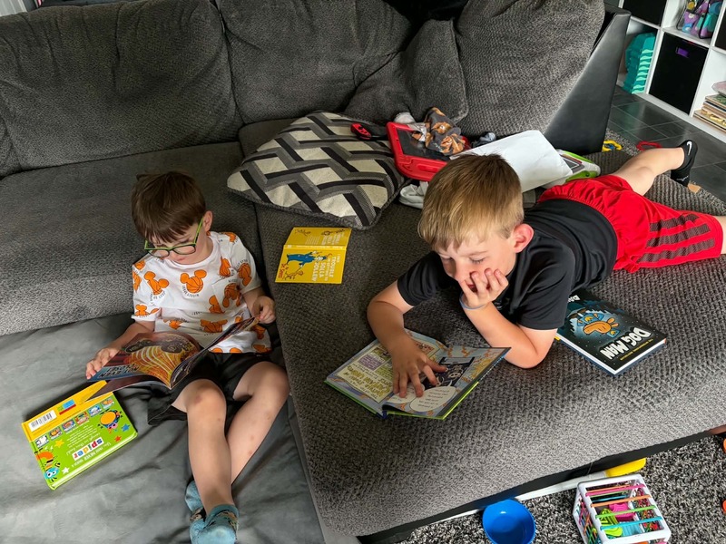 boys reading