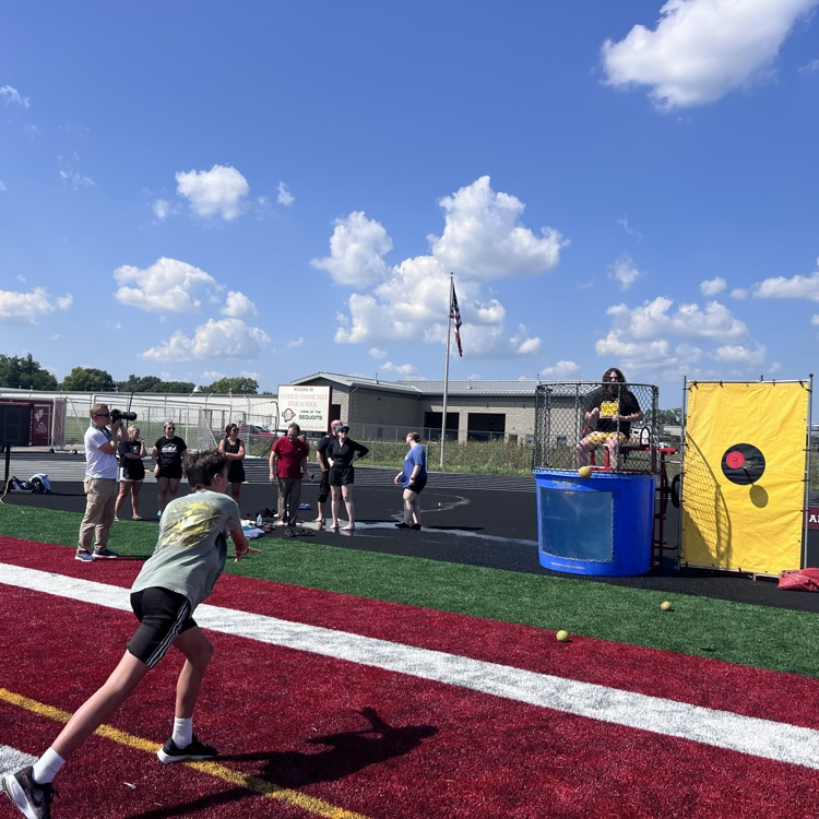 dunk tank