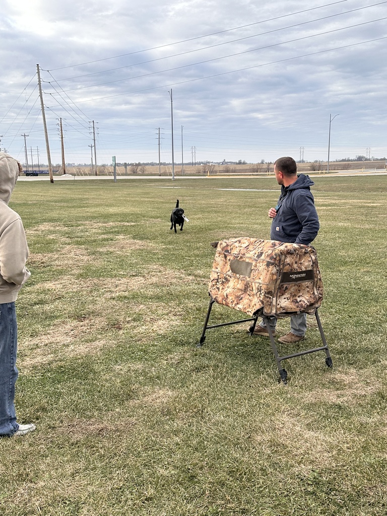 In Mr. Atkinson's History of Sports class, students have been learning about the history of hunting. Students have studied how hunting began, camouflage, weapons, conservation, and habitat-building practices. Today, they were blessed with Bob Curtis, who demonstrated duck-hunting techniques and lectured on waterfowl practices. Aaryn Knipfel also brought his exceptional hunting dog, Dixon, to show how dogs help with bird hunting! It was fantastic!! Thank you to Bob Curtis and Aaryn Knipfel for a phenomenal class!