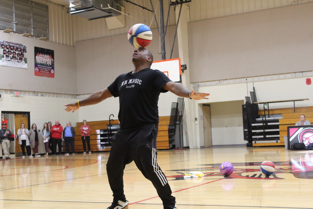  Former Harlem Globetrotter Buffy Coleman visited last week and thrilled our students with amazing ball-handling tricks and infectious energy. Buffy also shared powerful messages about persistence, teamwork, and following your dreams. 