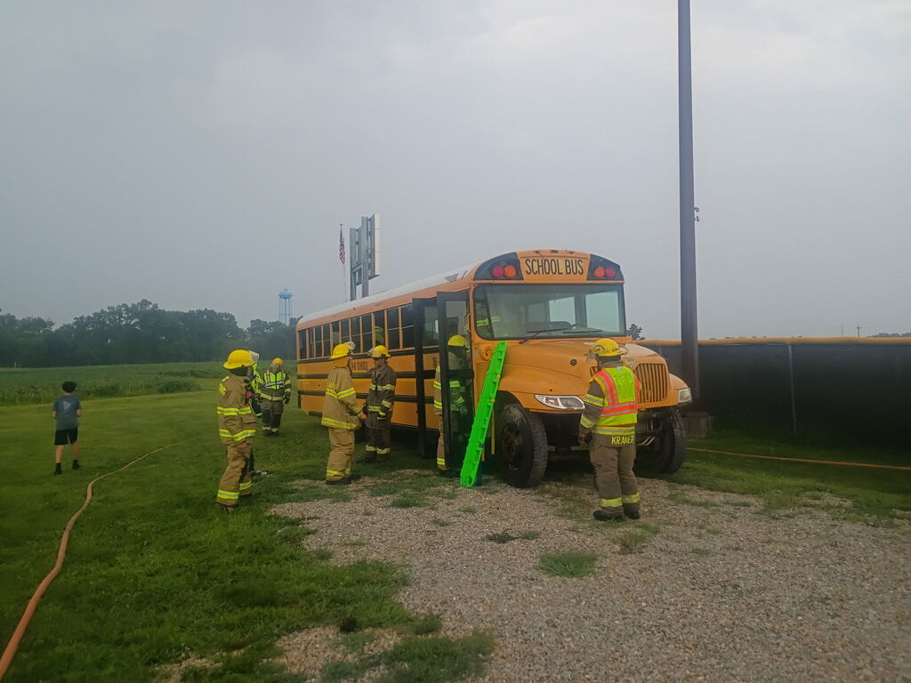 Last week, Community R-VI, along with surrounding schools, successfully conducted bus driver training, equipping drivers with the skills needed to ensure safe student transportation. Safety is our top priority, and we are proud of our team's dedication! We also want to give a special shout-out to Heartland Towing & Recovery for towing our retired bus to the school for hands-on practice.