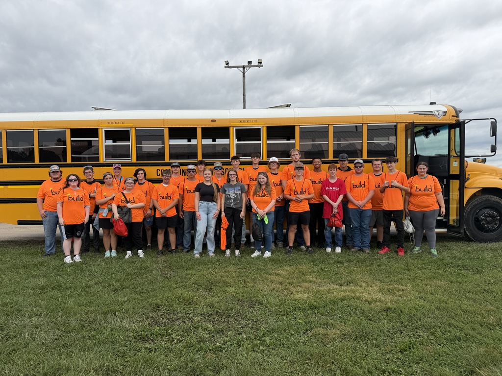 Last Wednesday, many of our juniors and seniors traveled to Macon, Missouri, for Build My Future as part of our rootEd initiative. Students met with trade experts, explored many skilled positions, and left with new knowledge—and new connections! 