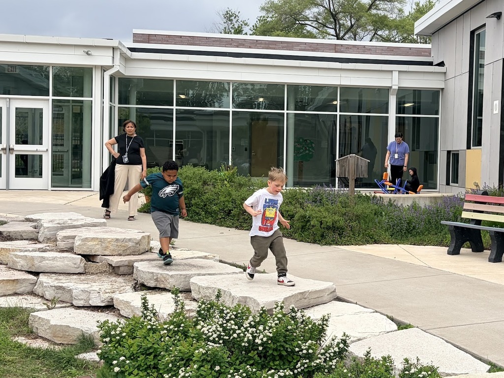 courtyard play