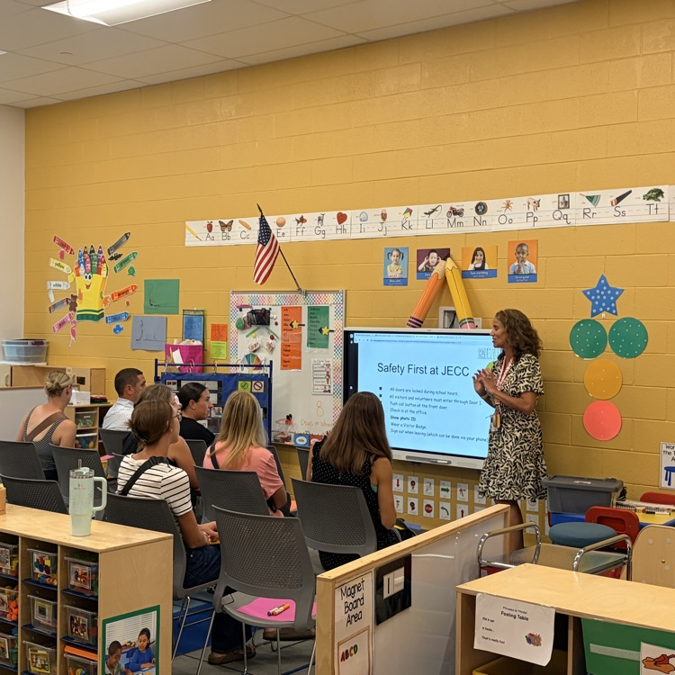families attending curriculum night