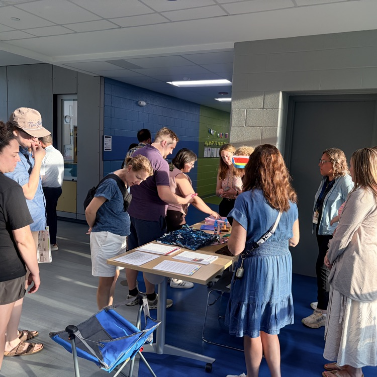 families attending curriculum night