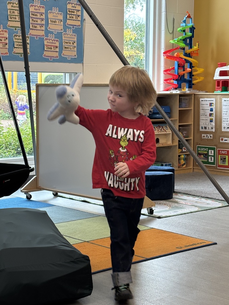 Jefferson the Jet SOARs at school