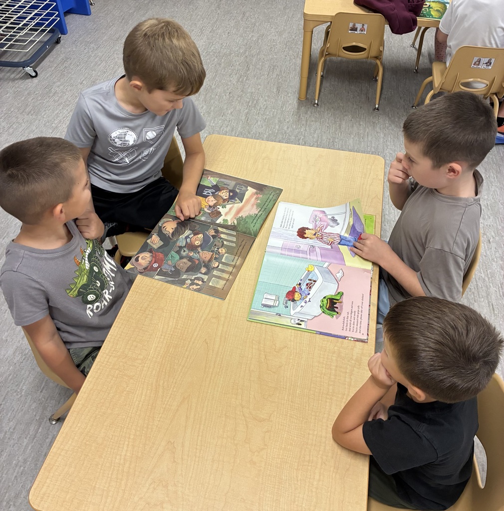 Kids reading