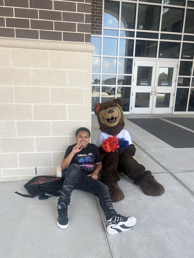 Grand Oaks Mascot