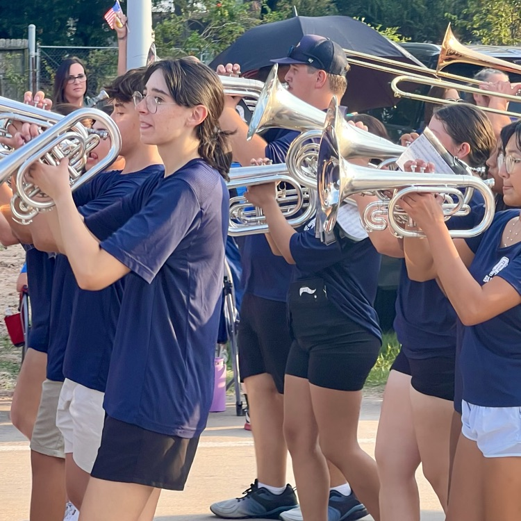 parade 9