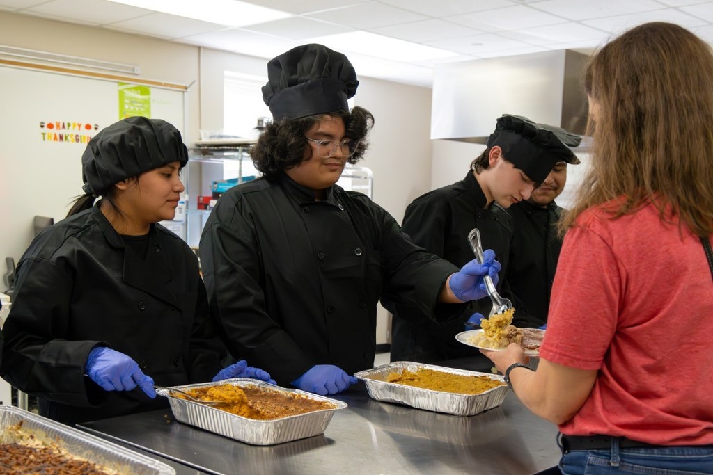 WHS Thanksgiving Feast
