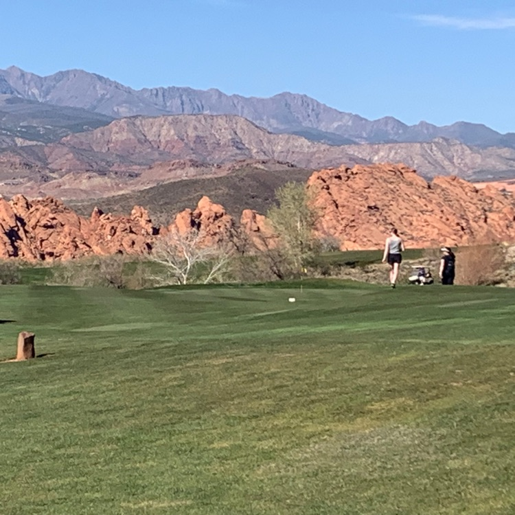 Over Spring Break, TWHS Girls golf won the Lone Peak HS Black Desert Invitational! Way to go girls! 