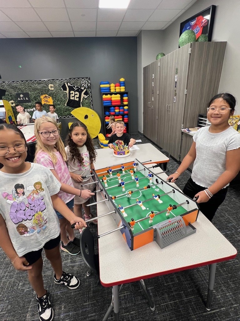 2nd Graders in Cub Club 