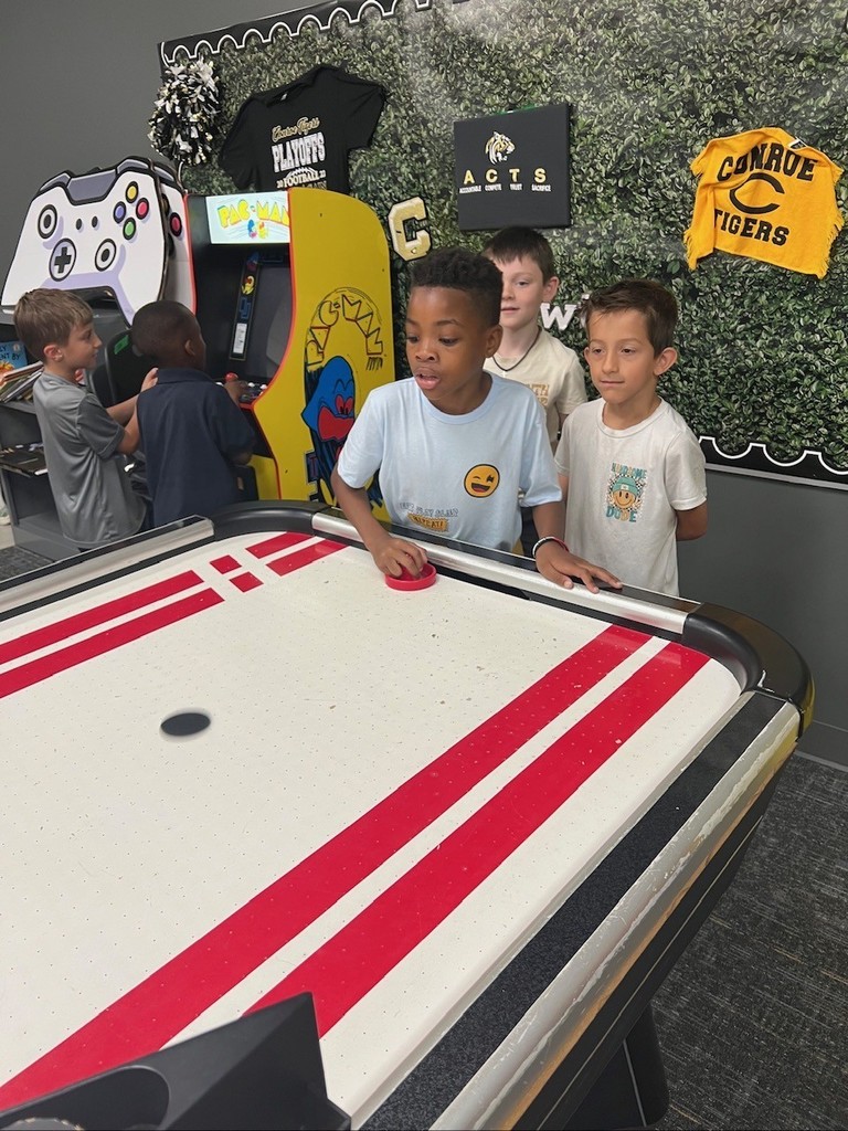 2nd Graders in Cub Club 