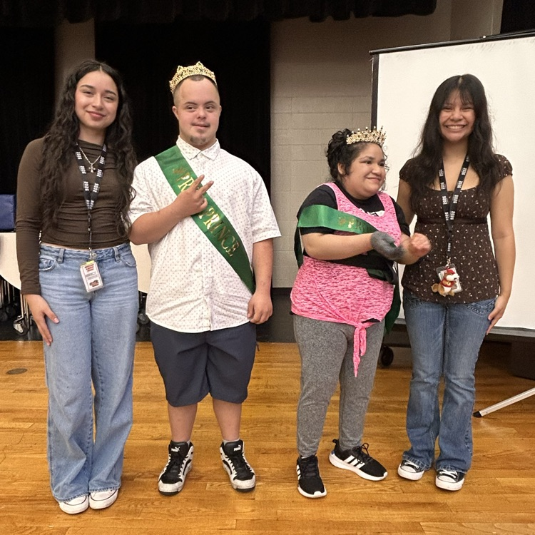congratulations to our prom prince Noah and Princess Yadi! 