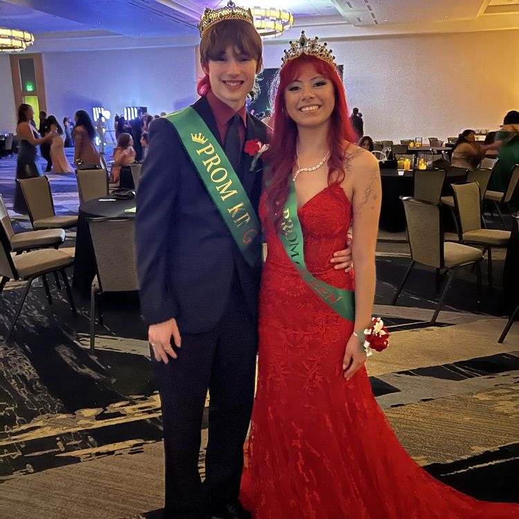 prom king and queen