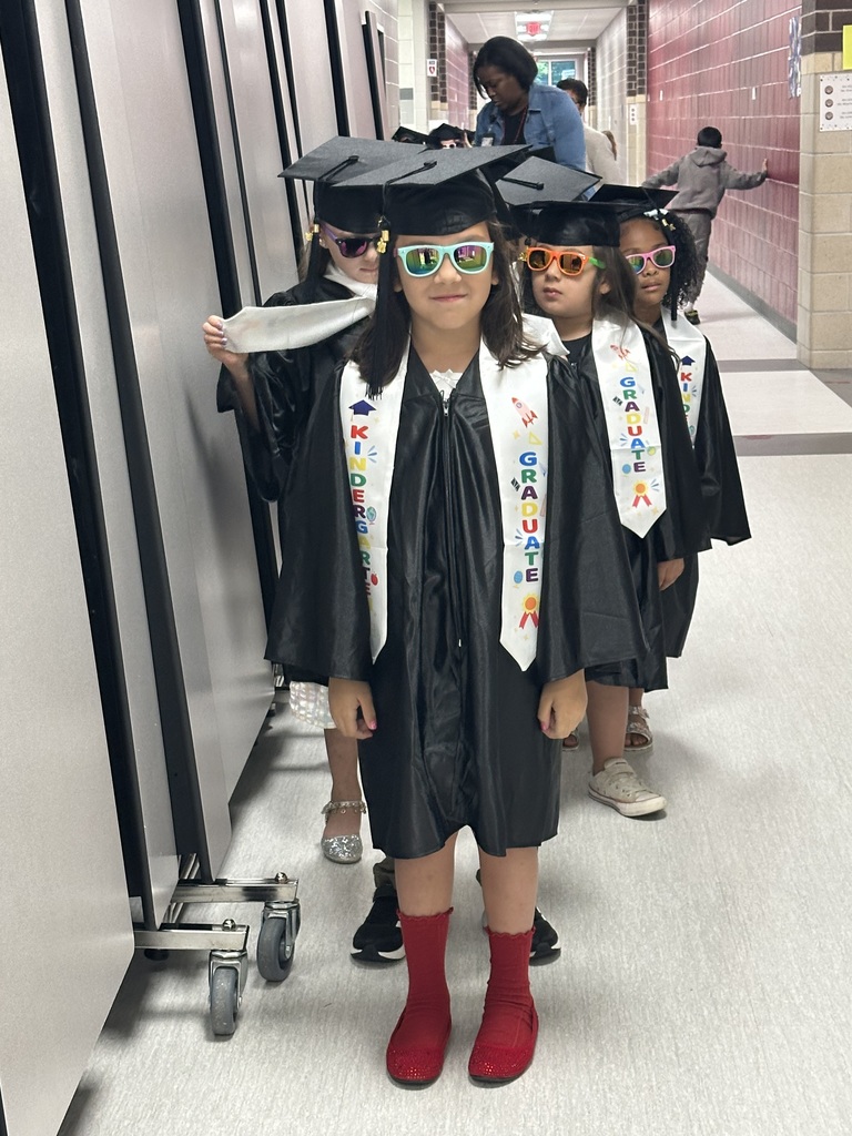 Kinder grads
