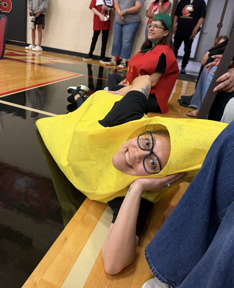 Maciel as the banana 