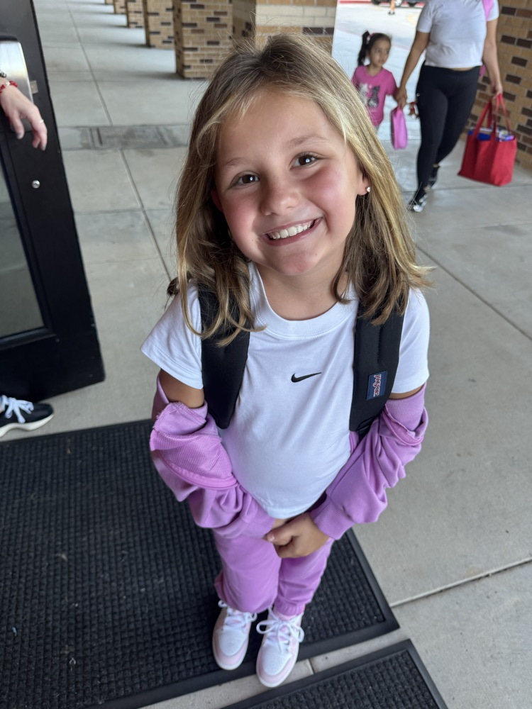 student kylee back 