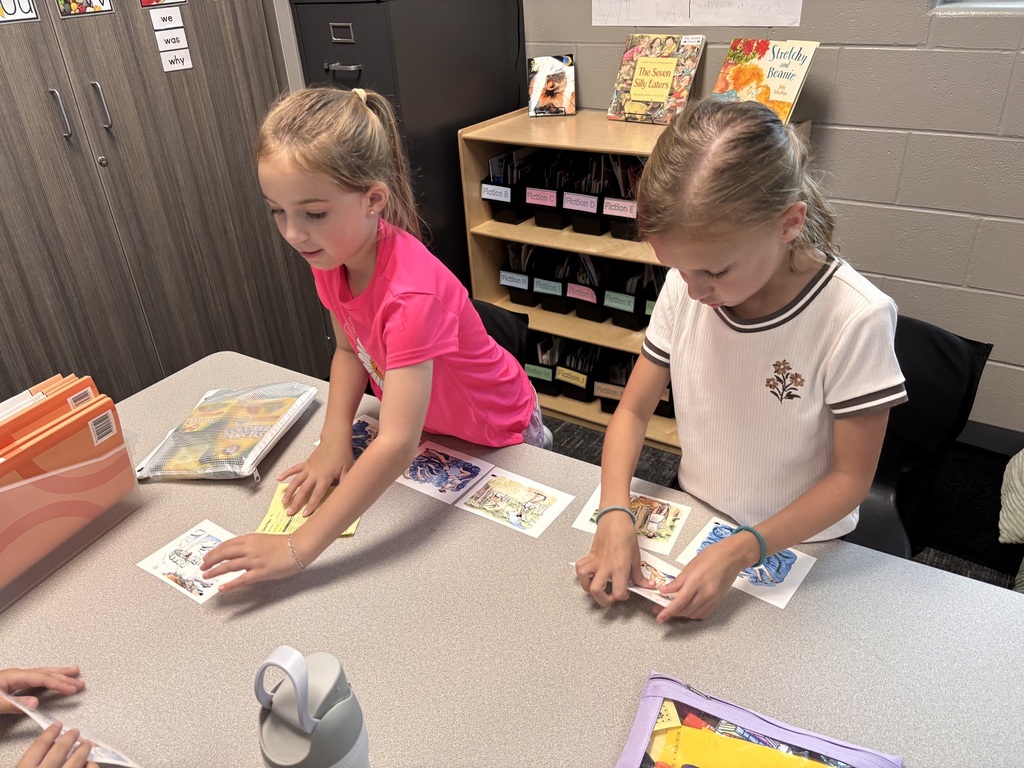 2nd Graders retelling a story